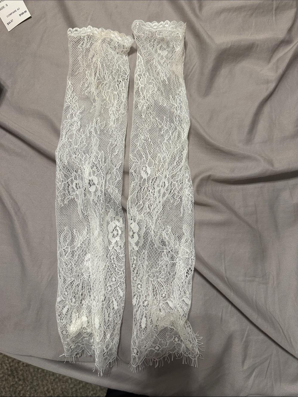 Delicate Lace Arm Sleeves - White